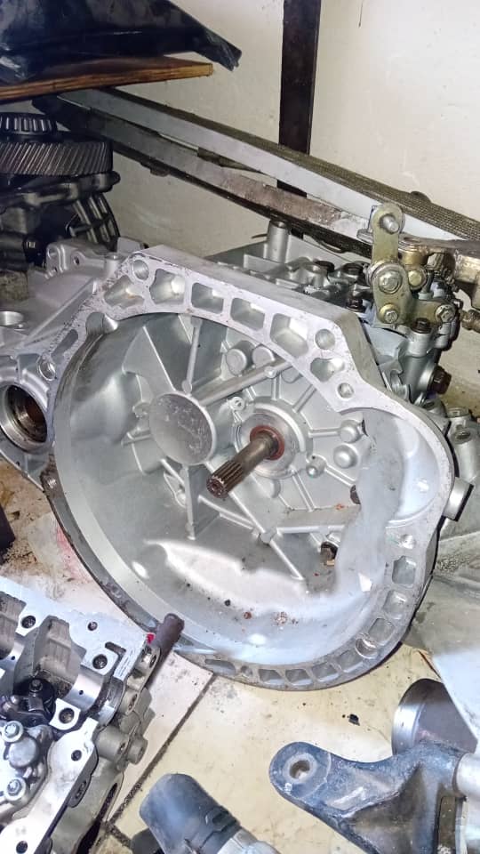 گیربکس mwm ۵۳۰و 550 دنده ای اصلی در حد نو و ضمانتی